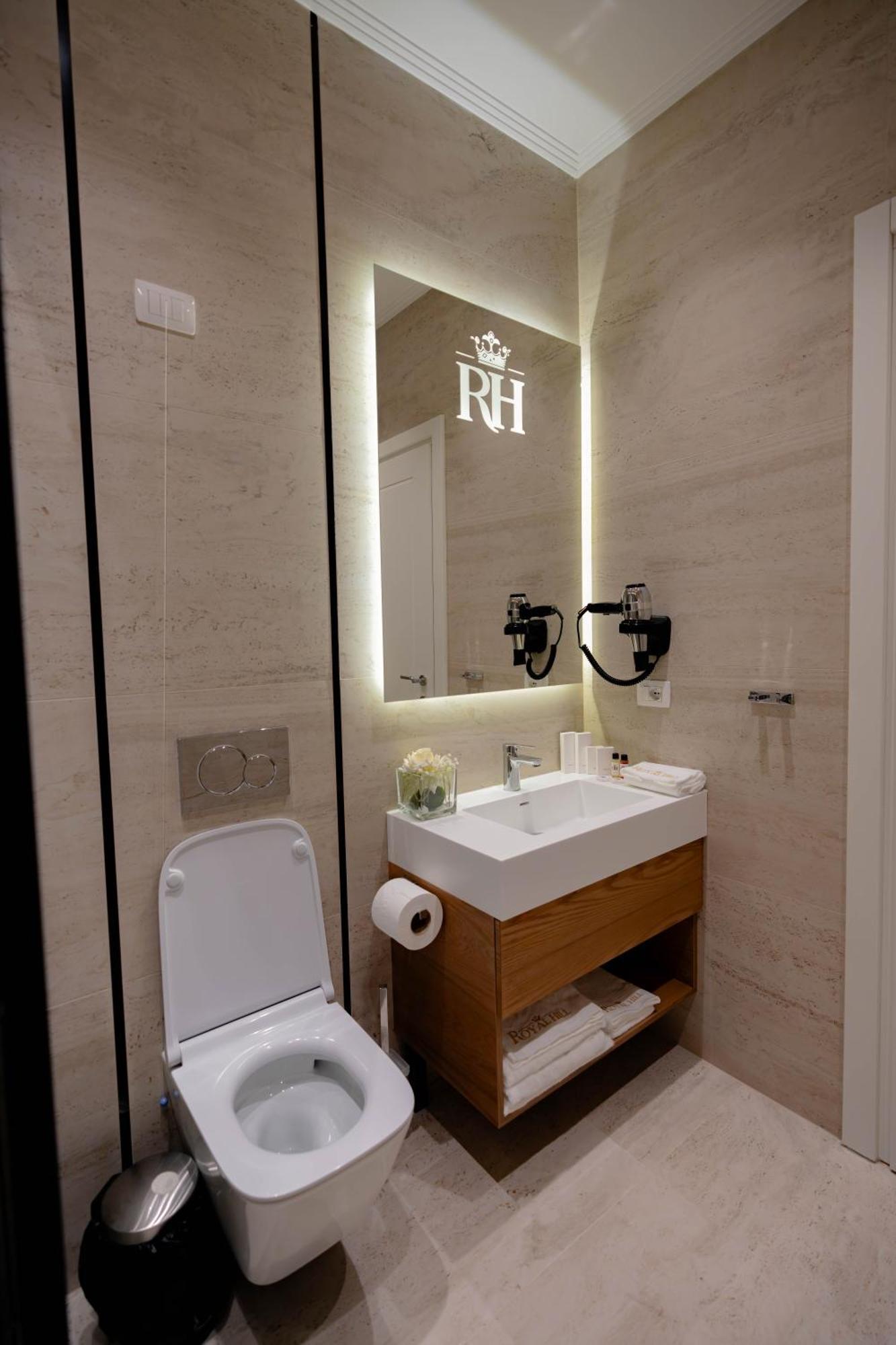 Royal Hill Hotel Vorë Dış mekan fotoğraf