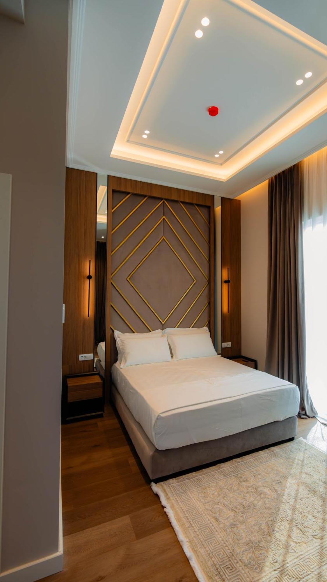 Royal Hill Hotel Vorë Dış mekan fotoğraf