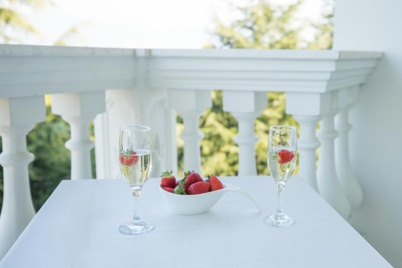 Royal Hill Hotel Vorë Dış mekan fotoğraf