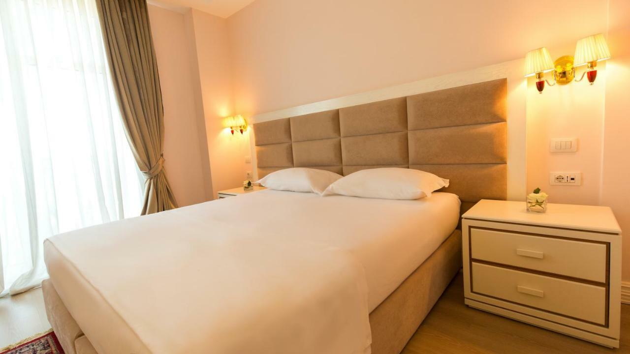 Royal Hill Hotel Vorë Dış mekan fotoğraf